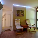 Appartement Lovely In *