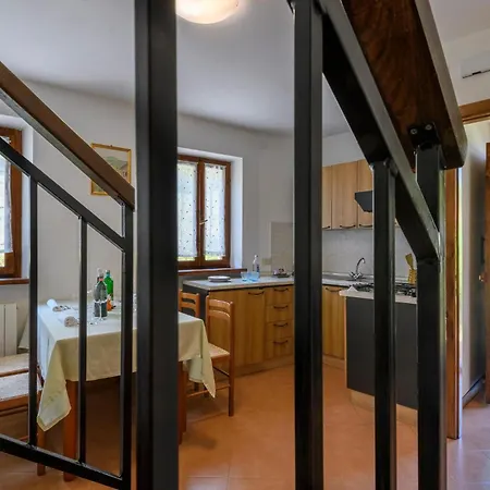 Lovely In Apartment *